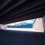 Sesja ciążowa w stylu boho – magia oczekiwania na dziecko